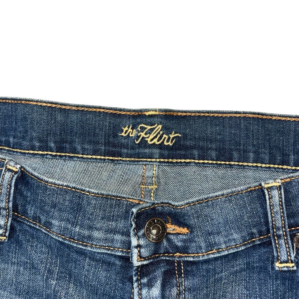 Old Navy The Flirt Straight Leg Jeans Women’s 14 Short Preppy Casual Normcore - Picture 4 of 9